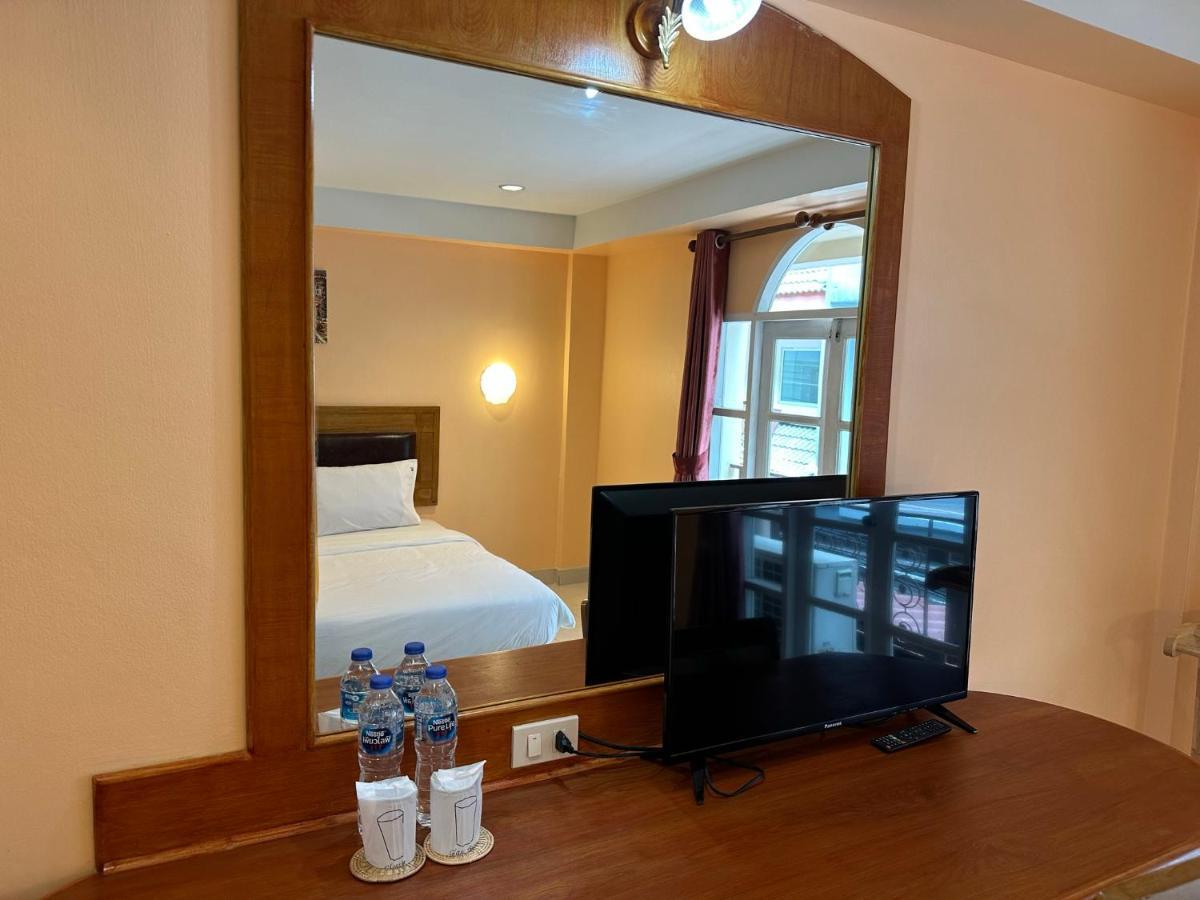 Nid Huahin Hotel Exterior foto